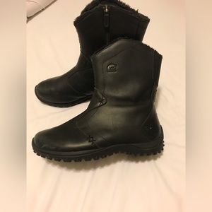 Sorel booties, thinsulate, black